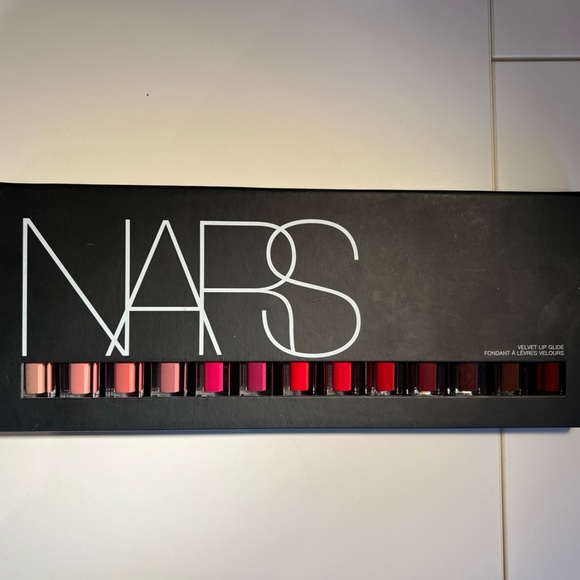 NARS 13 PIECE VELVET LIP GLIDE COLLECTORS SET - Picture 2 of 8